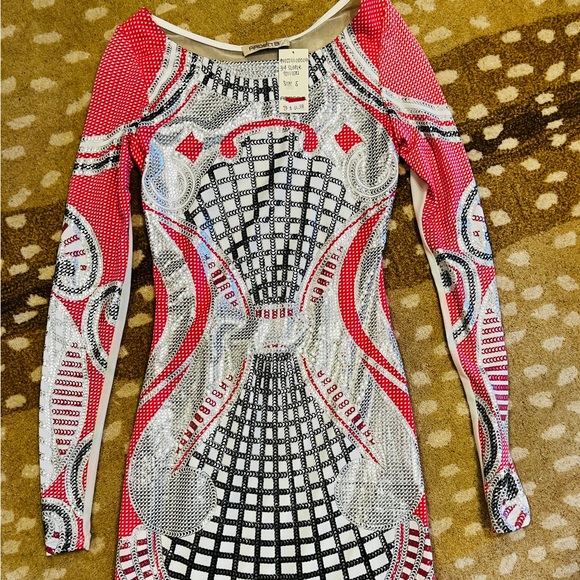 New with tags! Bright & Beautiful Body con dress! - Picture 1 of 5